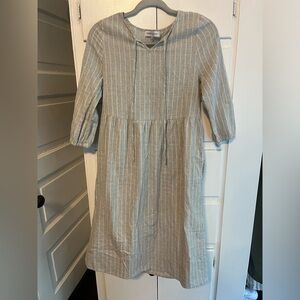 Piper and Scoot grey dress size small
